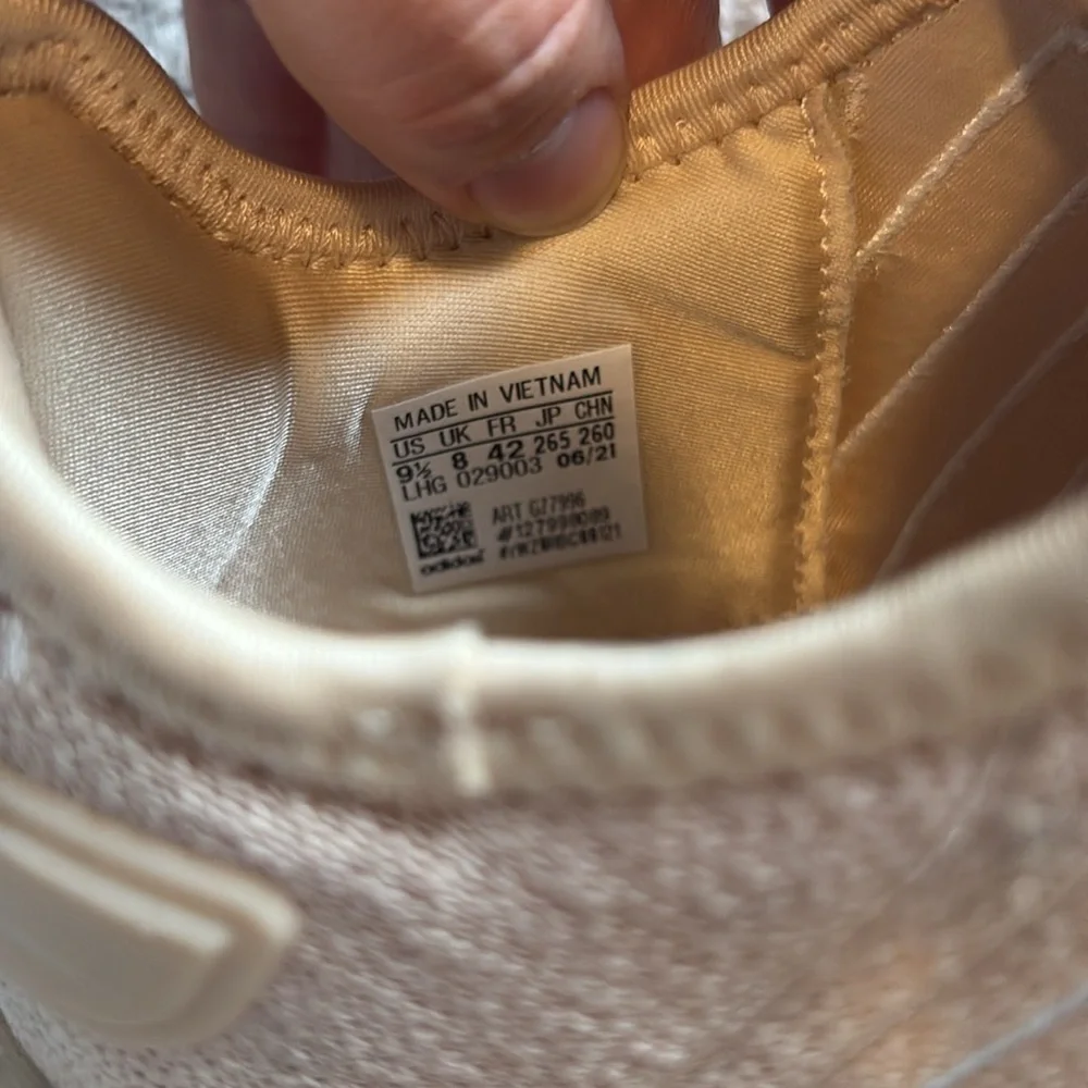 Adidas NMD_R1 Halo Blush Shoes sz 9.5